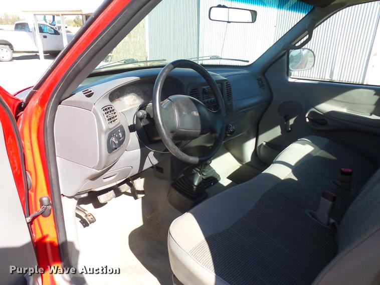 image for item BV9192 1997 Ford F250 HD pickup truck