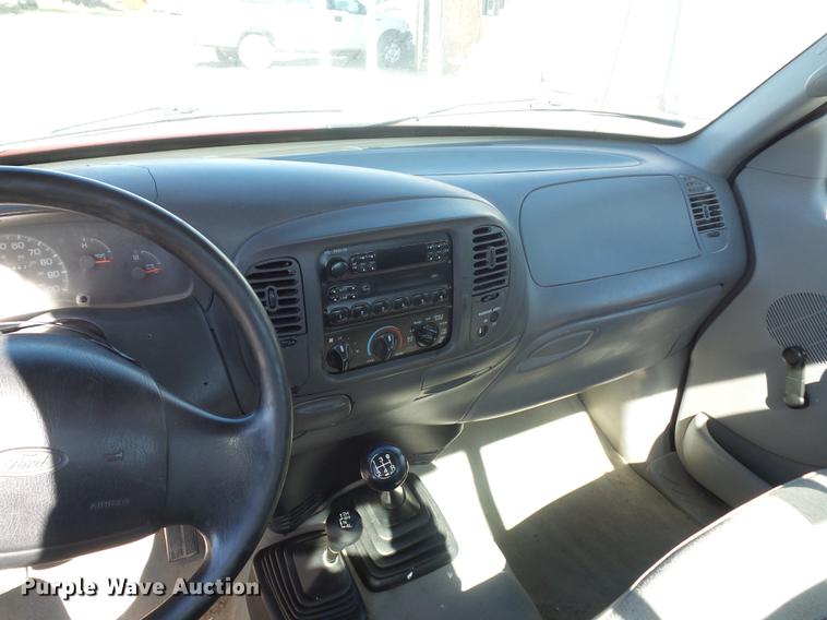 image for item BV9192 1997 Ford F250 HD pickup truck