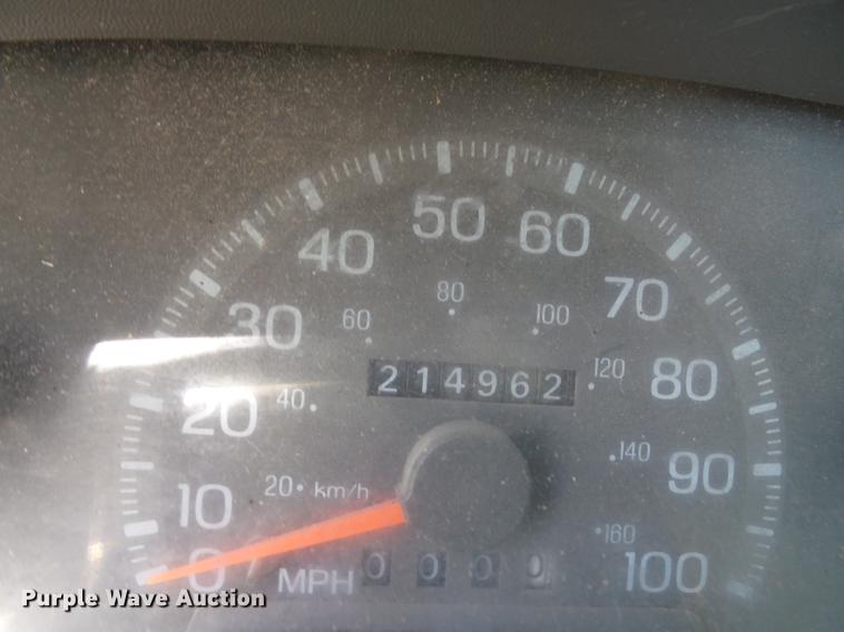 image for item BV9192 1997 Ford F250 HD pickup truck