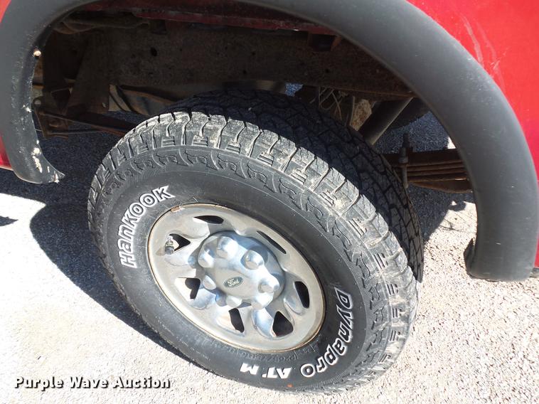 image for item BV9192 1997 Ford F250 HD pickup truck