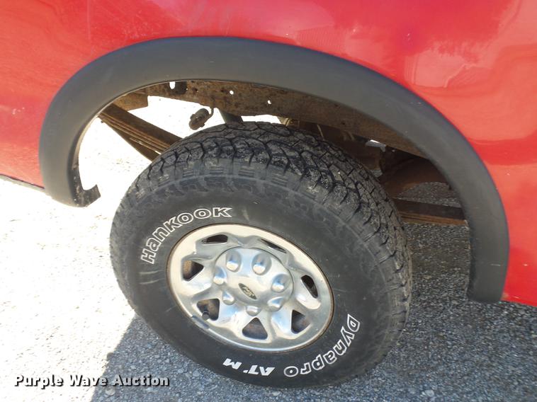 image for item BV9192 1997 Ford F250 HD pickup truck