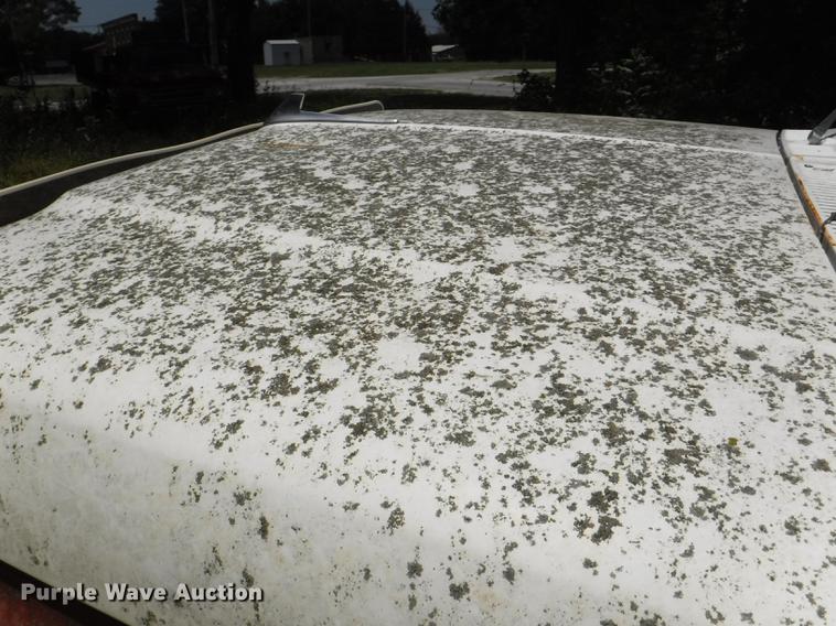 image for item CA9617 1978 Ford F350 tow truck