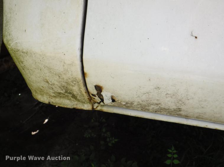 image for item CA9617 1978 Ford F350 tow truck