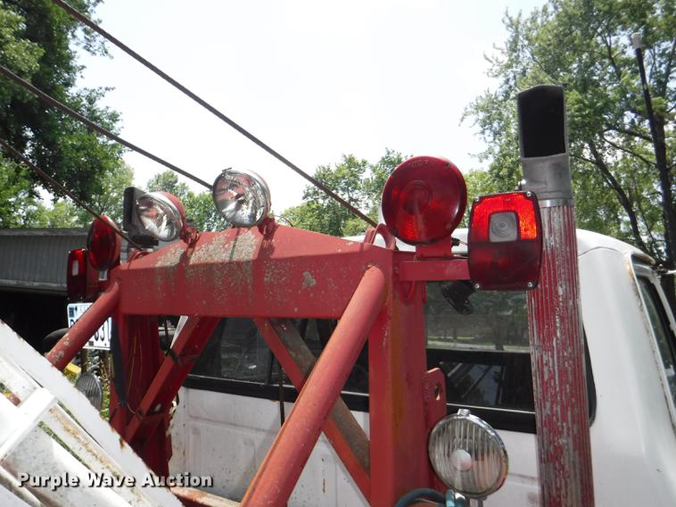 image for item CA9617 1978 Ford F350 tow truck