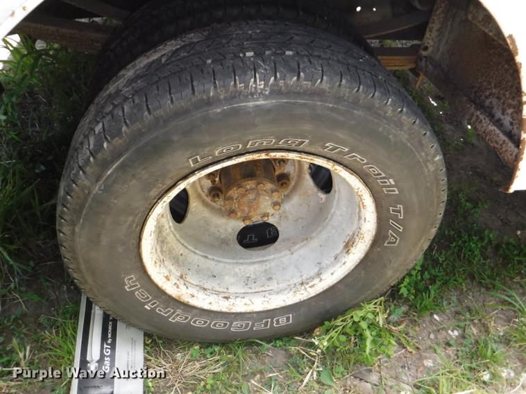 image for item CA9617 1978 Ford F350 tow truck