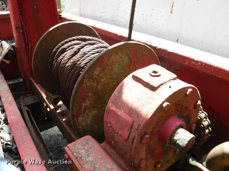 image for item CA9617 1978 Ford F350 tow truck