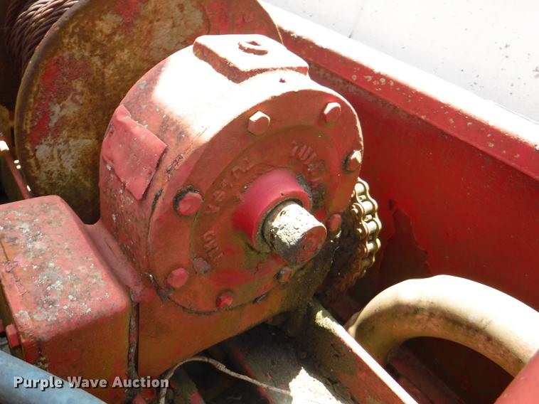 image for item CA9617 1978 Ford F350 tow truck