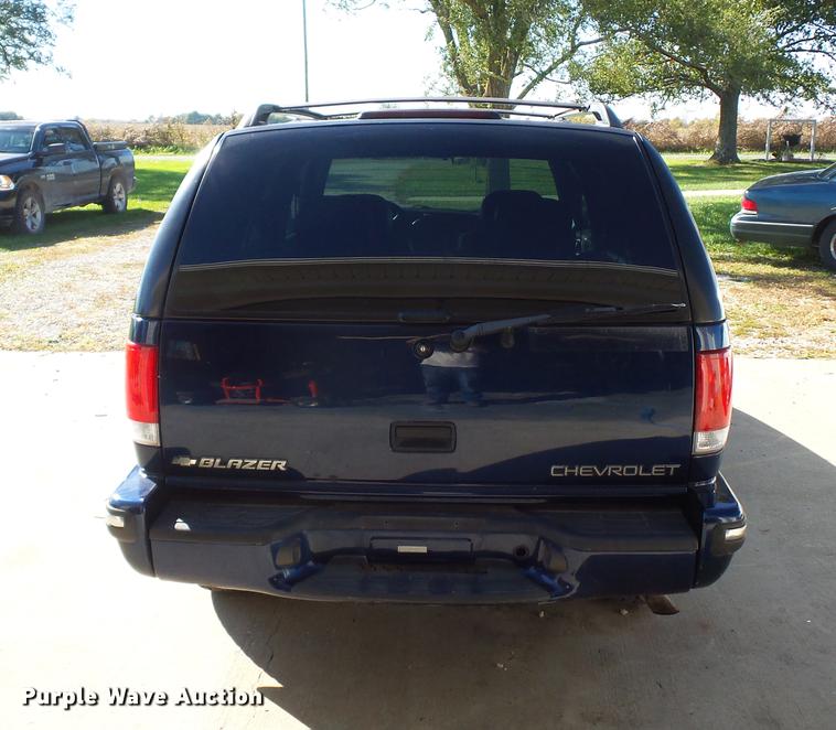 image for item DA0890 1998 Chevrolet Blazer SUV
