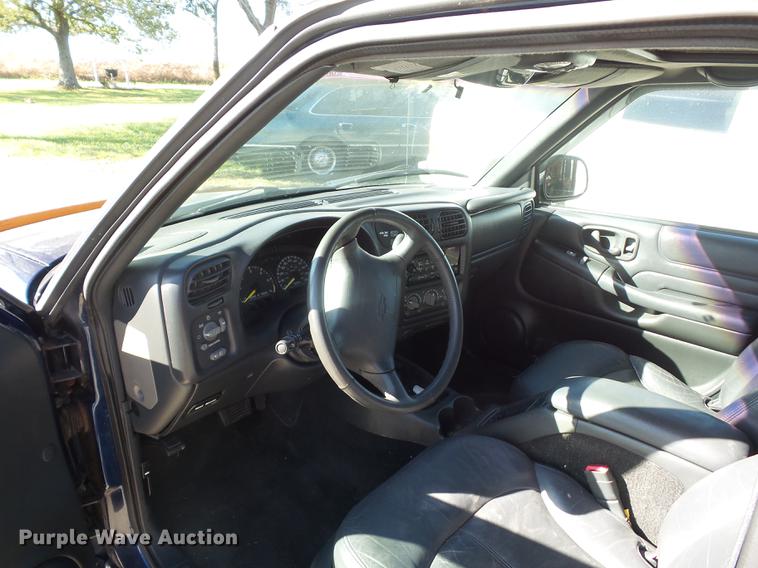 image for item DA0890 1998 Chevrolet Blazer SUV