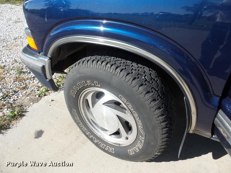 image for item DA0890 1998 Chevrolet Blazer SUV