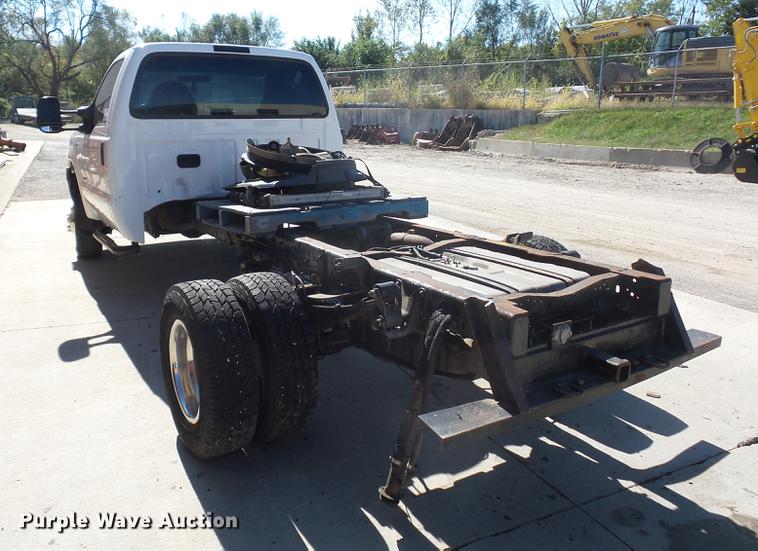 image for item DA0950 2005 Ford F350 Super Duty cab and chassis