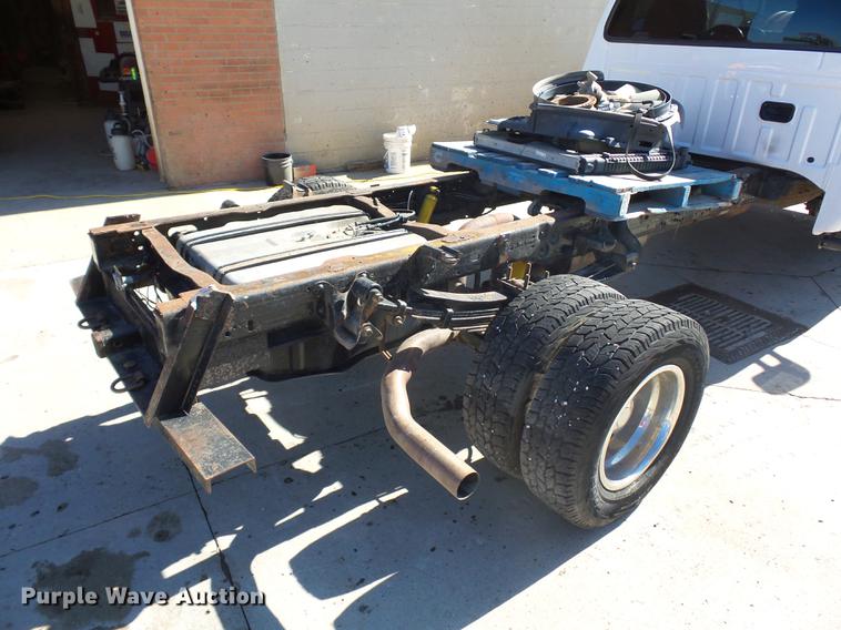 image for item DA0950 2005 Ford F350 Super Duty cab and chassis