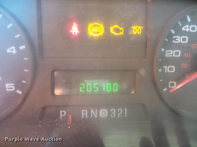 image for item DA0950 2005 Ford F350 Super Duty cab and chassis