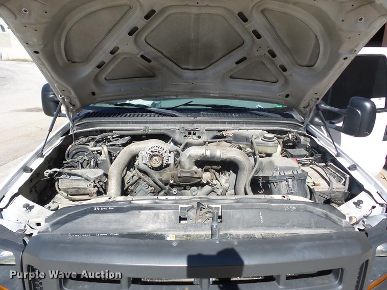 image for item DA0950 2005 Ford F350 Super Duty cab and chassis