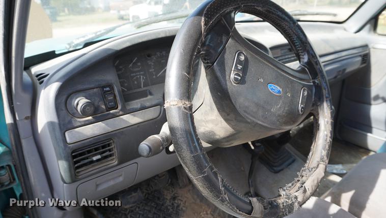 image for item DA1295 1994 Ford F250 HD SuperCab pickup truck