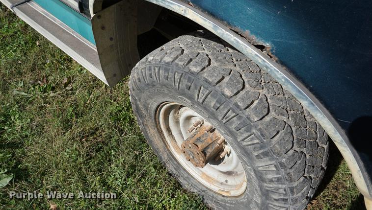 image for item DA1295 1994 Ford F250 HD SuperCab pickup truck