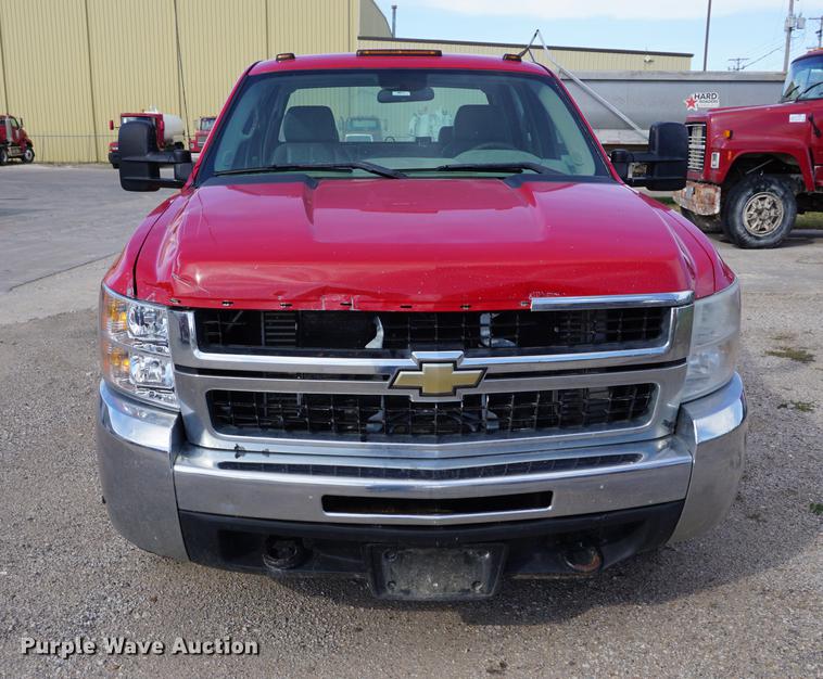 image for item DA1298 2009 Chevrolet Silverado 3500HD Crew Cab pickup truck cab and chassis