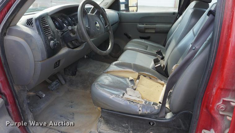 image for item DA1298 2009 Chevrolet Silverado 3500HD Crew Cab pickup truck cab and chassis