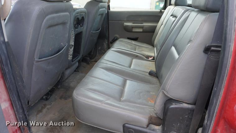image for item DA1298 2009 Chevrolet Silverado 3500HD Crew Cab pickup truck cab and chassis