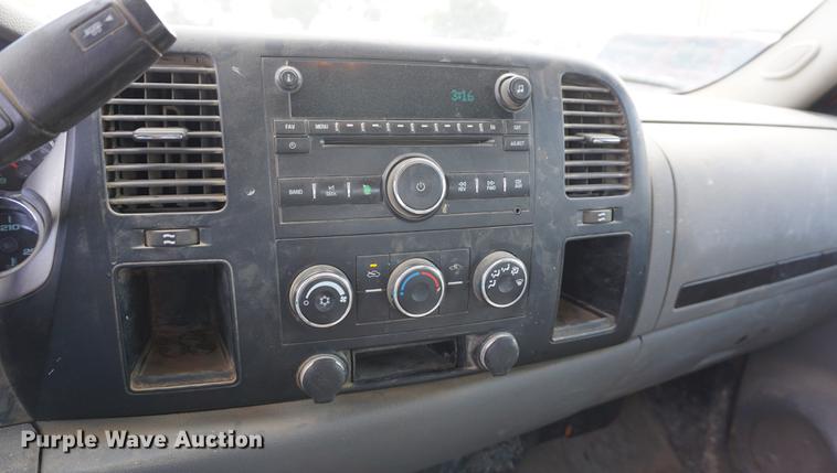 image for item DA1298 2009 Chevrolet Silverado 3500HD Crew Cab pickup truck cab and chassis