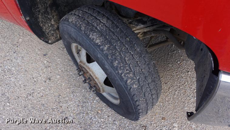 image for item DA1298 2009 Chevrolet Silverado 3500HD Crew Cab pickup truck cab and chassis