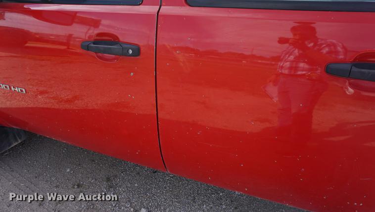 image for item DA1298 2009 Chevrolet Silverado 3500HD Crew Cab pickup truck cab and chassis