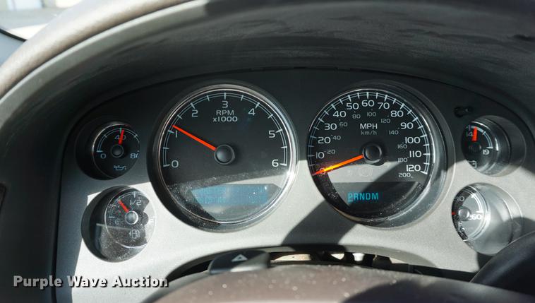 image for item DA1300 2011 GMC Yukon Denali XL SUV