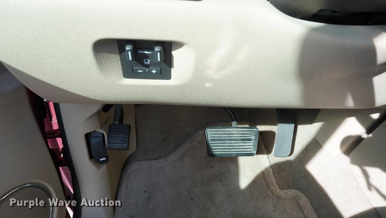 image for item DA1300 2011 GMC Yukon Denali XL SUV