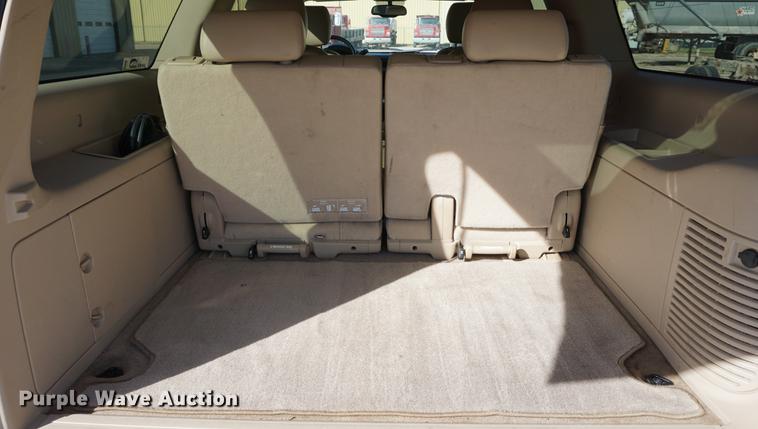 image for item DA1300 2011 GMC Yukon Denali XL SUV