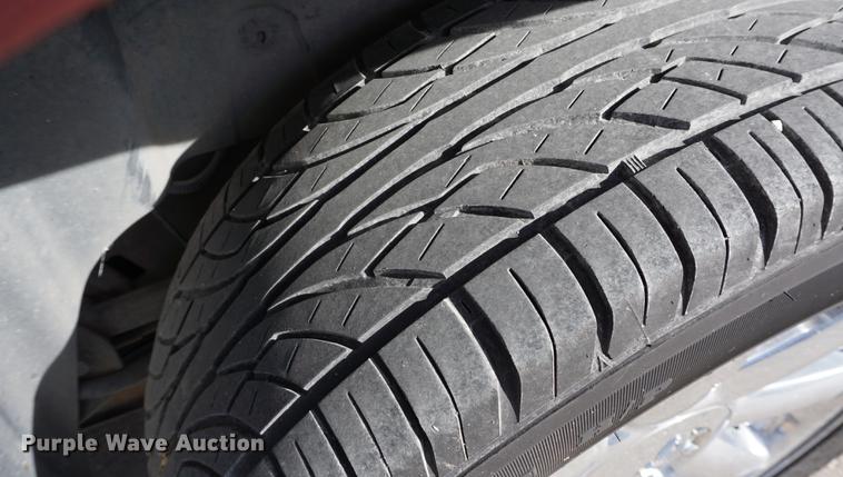 image for item DA1300 2011 GMC Yukon Denali XL SUV