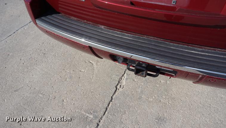 image for item DA1300 2011 GMC Yukon Denali XL SUV