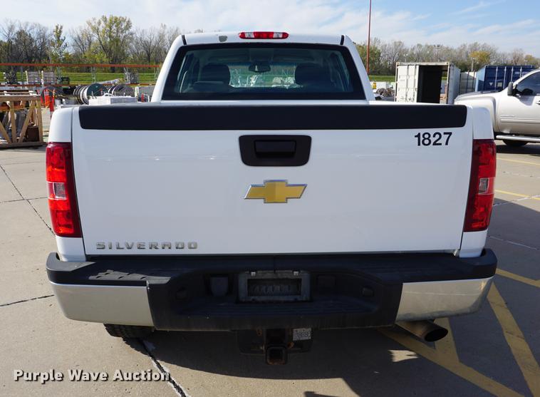 image for item DA1306 2011 Chevrolet Silverado 2500HD Crew Cab pickup truck
