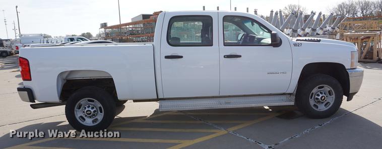 image for item DA1306 2011 Chevrolet Silverado 2500HD Crew Cab pickup truck