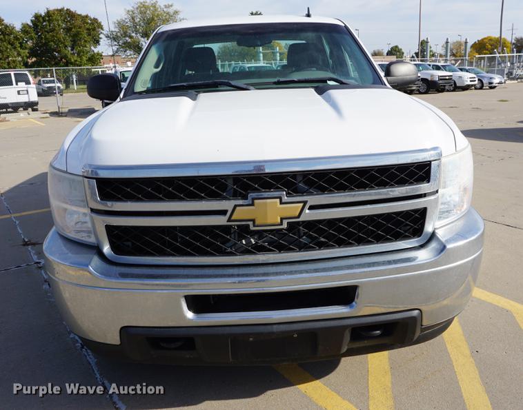 image for item DA1306 2011 Chevrolet Silverado 2500HD Crew Cab pickup truck