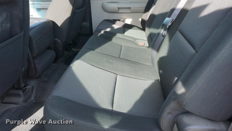 image for item DA1306 2011 Chevrolet Silverado 2500HD Crew Cab pickup truck