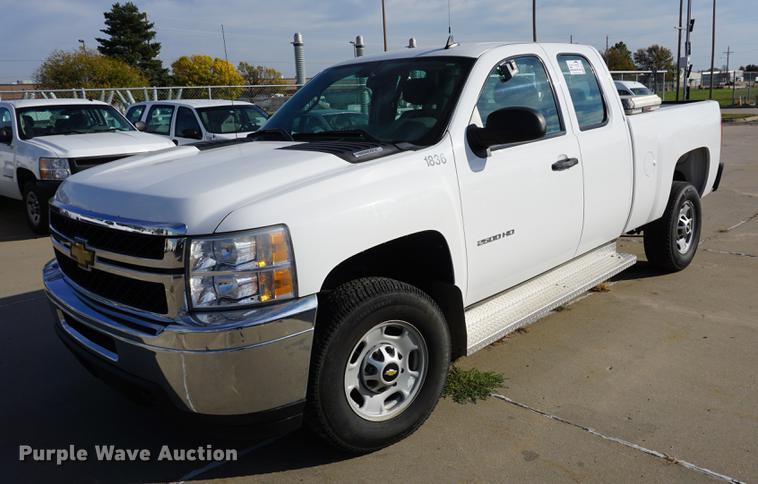 image for item DA1307 2011 Chevrolet Silverado 2500HD Ext. Cab pickup truck