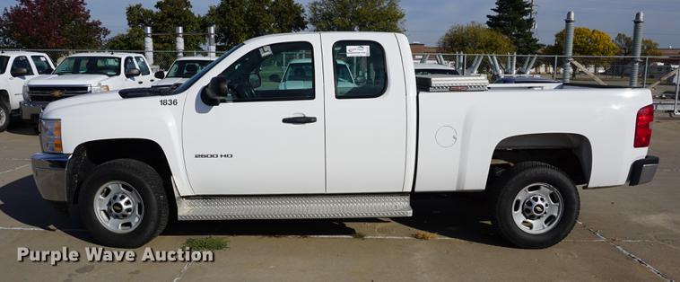 image for item DA1307 2011 Chevrolet Silverado 2500HD Ext. Cab pickup truck