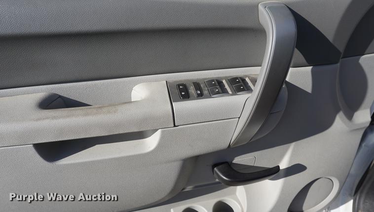 image for item DA1307 2011 Chevrolet Silverado 2500HD Ext. Cab pickup truck