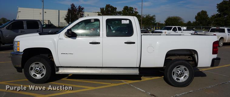 image for item DA1308 2011 Chevrolet Silverado 2500HD Crew Cab pickup truck