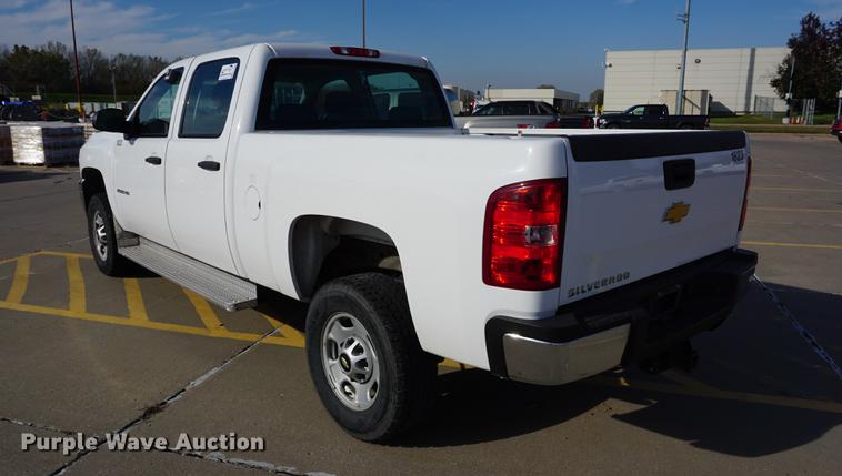 image for item DA1308 2011 Chevrolet Silverado 2500HD Crew Cab pickup truck
