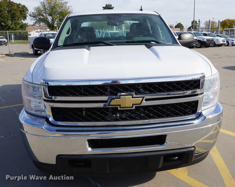image for item DA1308 2011 Chevrolet Silverado 2500HD Crew Cab pickup truck