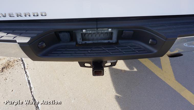 image for item DA1308 2011 Chevrolet Silverado 2500HD Crew Cab pickup truck