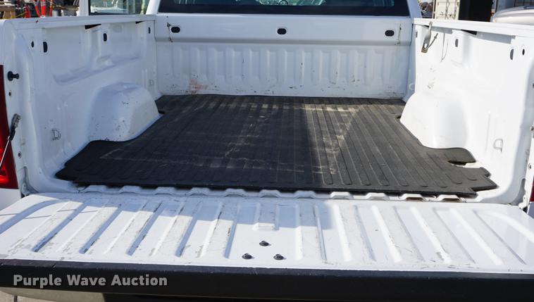 image for item DA1308 2011 Chevrolet Silverado 2500HD Crew Cab pickup truck