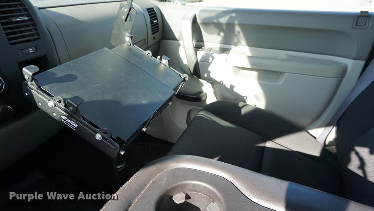 image for item DA1309 2011 Chevrolet Silverado 2500HD Crew Cab pickup truck