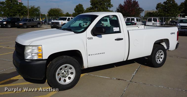 image for item DA1310 2009 Chevrolet Silverado 1500 pickup truck