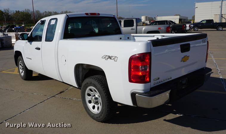 image for item DA1311 2011 Chevrolet Silverado 1500 Ext. Cab pickup truck