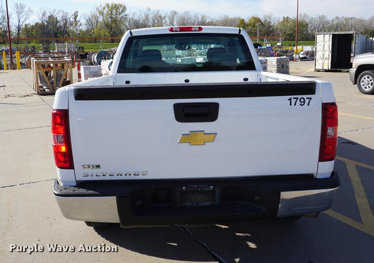 image for item DA1311 2011 Chevrolet Silverado 1500 Ext. Cab pickup truck