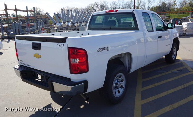image for item DA1311 2011 Chevrolet Silverado 1500 Ext. Cab pickup truck