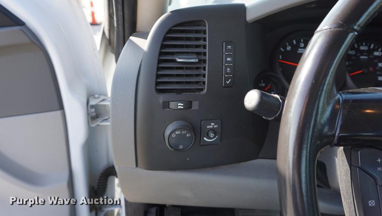 image for item DA1311 2011 Chevrolet Silverado 1500 Ext. Cab pickup truck