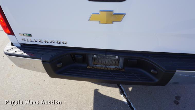 image for item DA1311 2011 Chevrolet Silverado 1500 Ext. Cab pickup truck